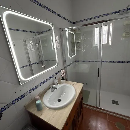 Casa Amparo * Фрихилиана